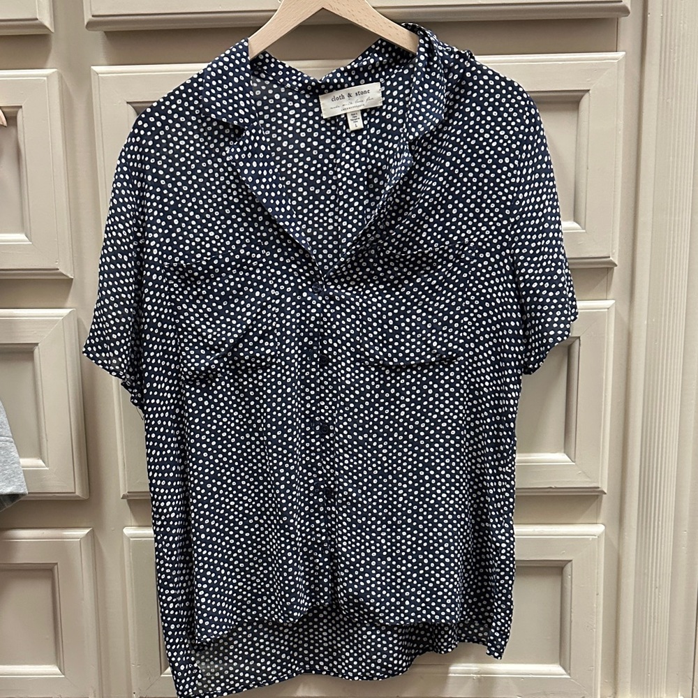 Cloth & Stone Navy and White Dotted Top